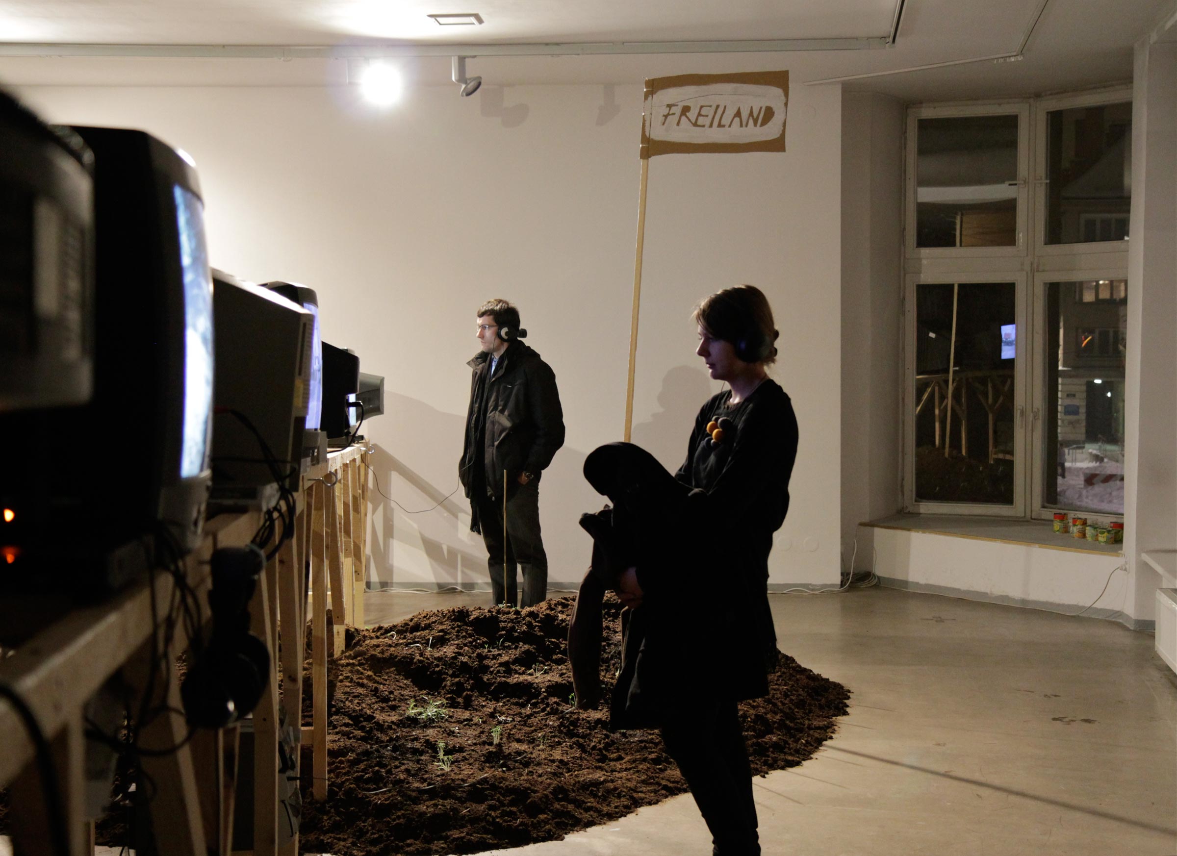 Johannes Burr: KREDYT Nr 6 // Ausstellung im Zentrum für Gegenwartskunst CSW Kronika, Bytom 2010