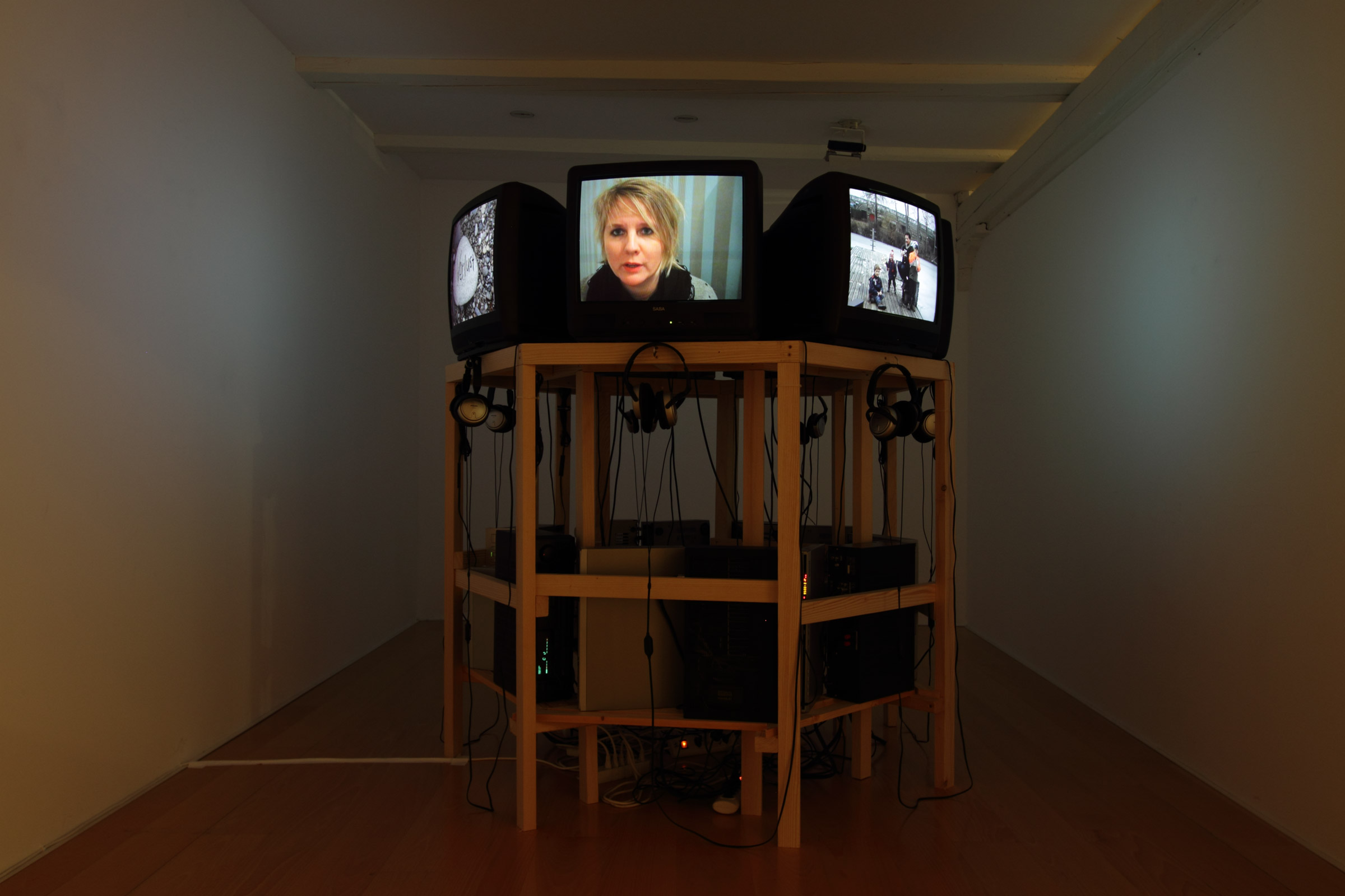 Johannes Burr: KREDIT #7 // Ausstellung im Nextex St. Gallen, 2012